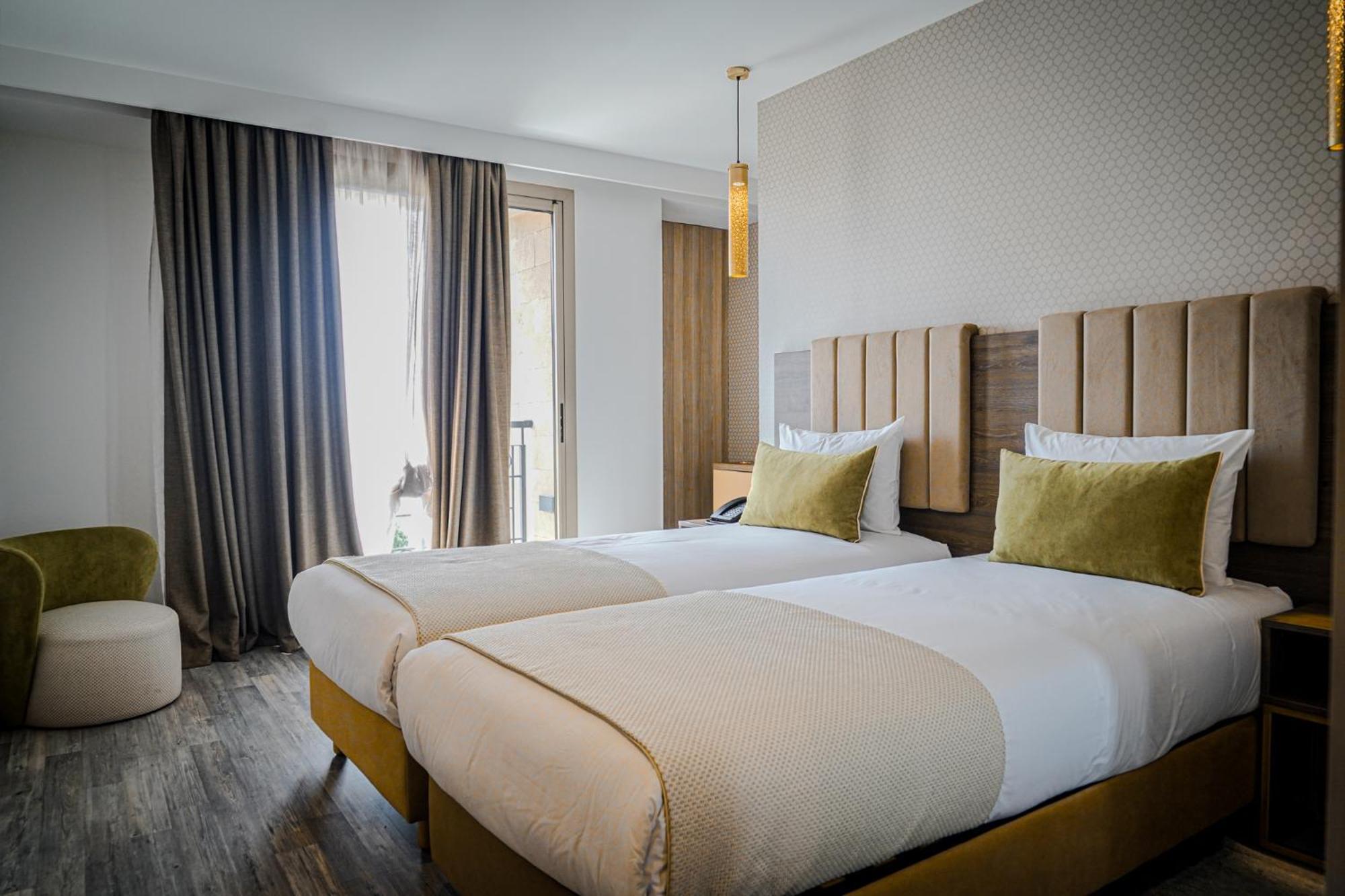 Az Hotel Des Arts 拉巴特 外观 照片